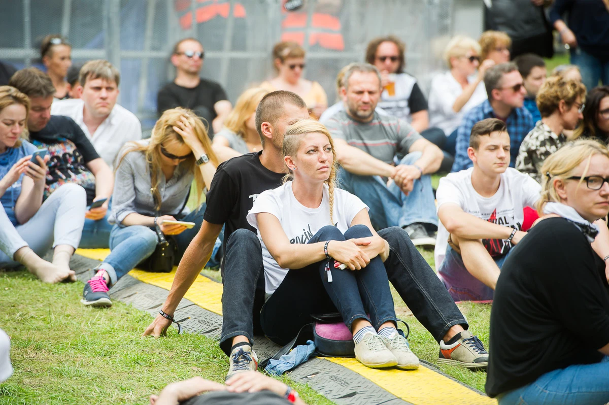 Tak się bawi publiczność podczas Jarocin Festiwal Tak się bawi publiczność podczas Jarocin Festiwal