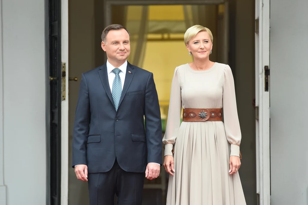 Prezydent Andrzej Duda i Agata Duda czekają na książęcą parę