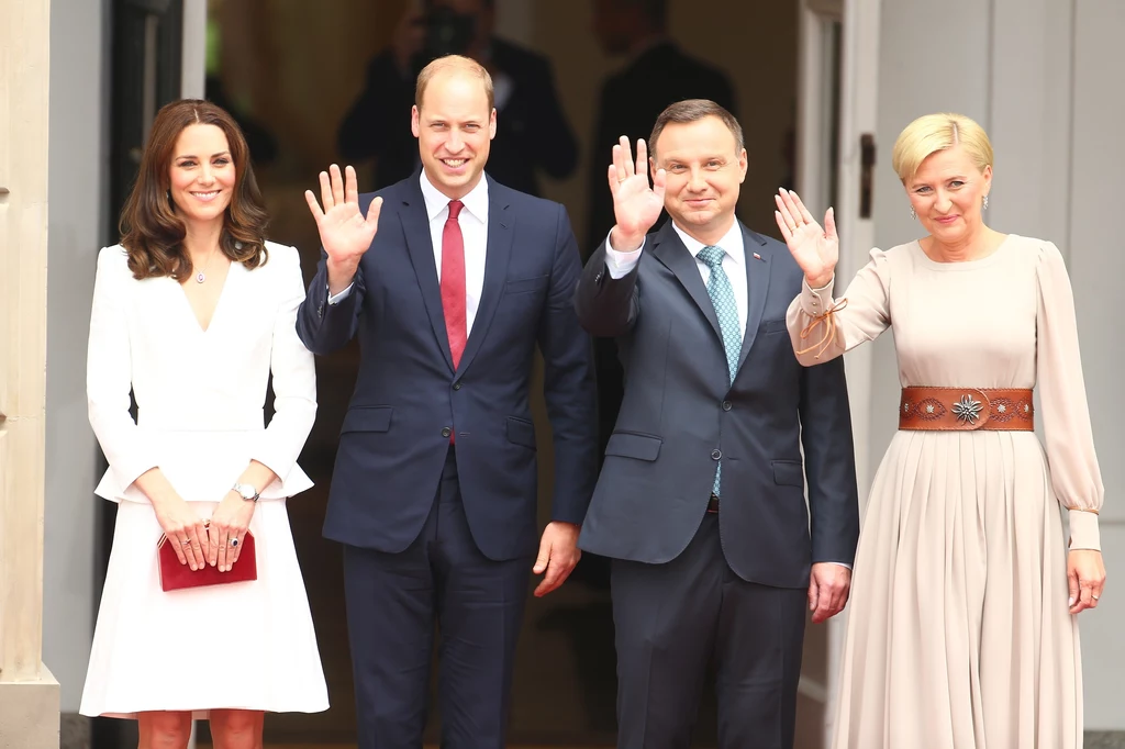 Powitanie książęcej pary przez prezydenta Andrzeja Dudą i Agatę Dudę
