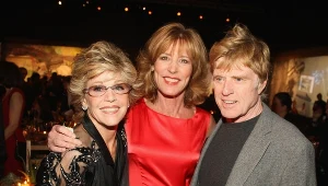 Jane Fonda (z lewej) i Robert Redford zostaną w tym roku uhonorowani na weneckim festiwalu