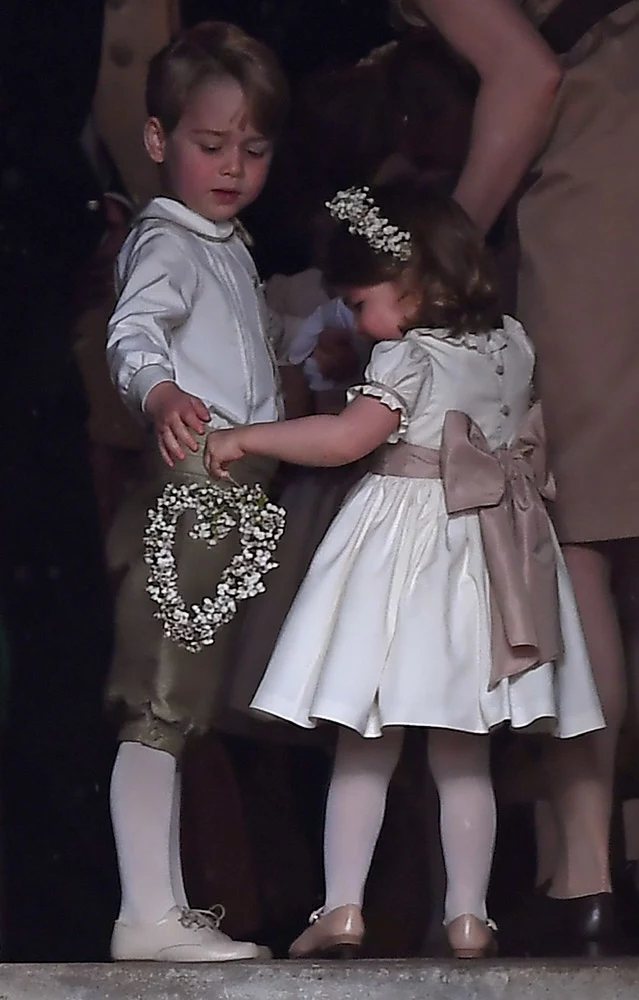 Dzieci książęcej pary George i Charlotte na ślubie Pippy Middelton