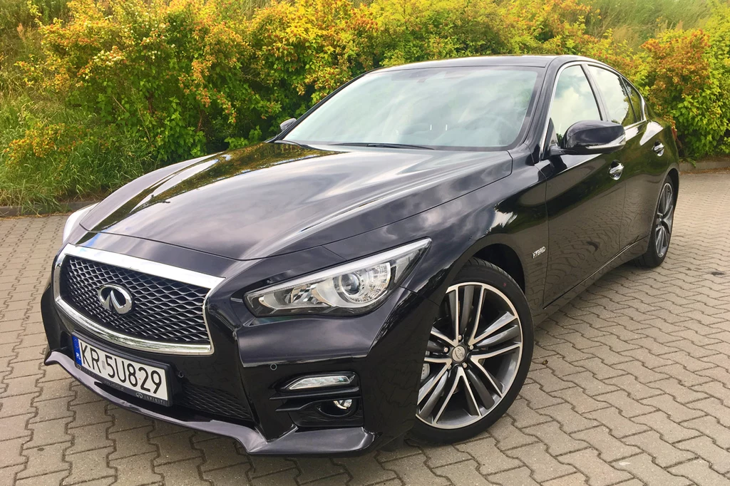 Infiniti Q50S Hybrid