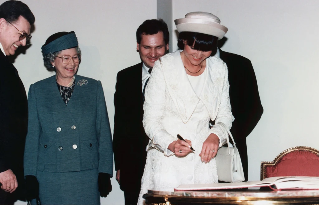 Kwaśniewscy z krolową