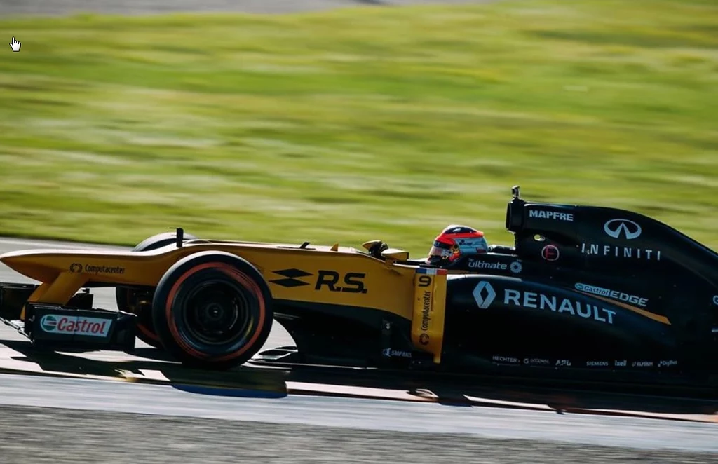 Robert Kubica w bolidzie Renault z 2012 roku