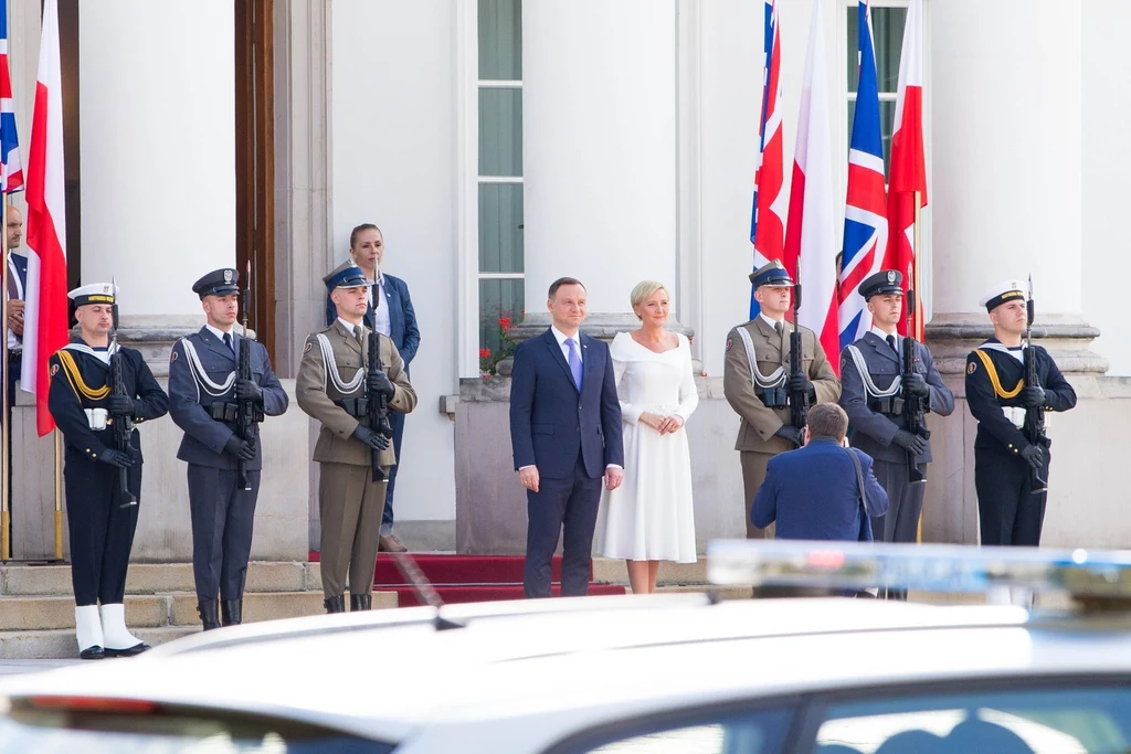 Wizytę zakończyło śniadanie z parą prezydencką. Wizytę zakończyło śniadanie z parą prezydencką.