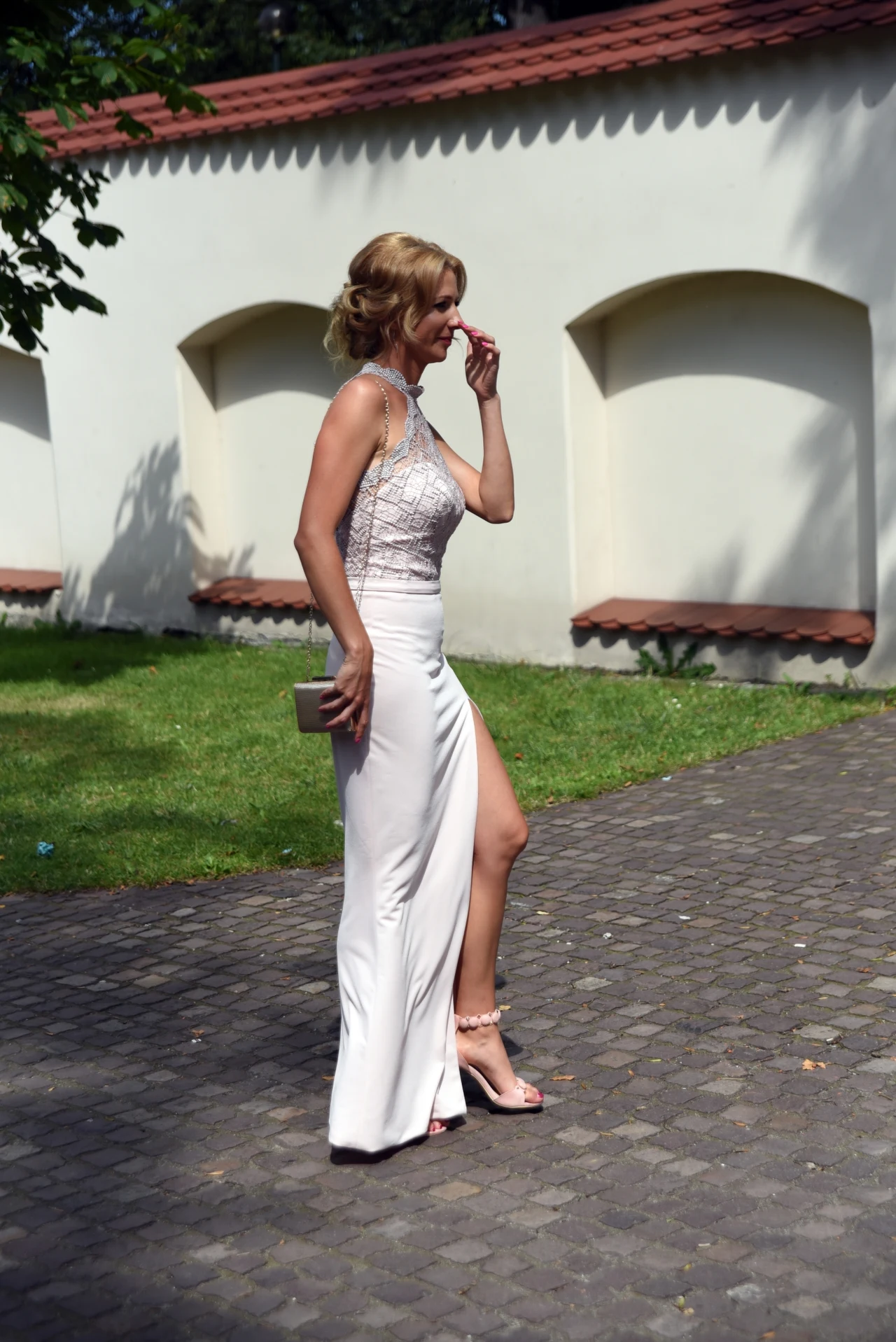 Marta Domachowska na ślubie Agnieszki Radwańskiej i Dawida Celta Marta Domachowska na ślubie Agnieszki Radwańskiej i Dawida Celta