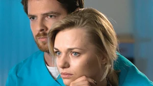 "Na dobre i na złe": Agata zdradzi Szczepanowi, że boi się wrócić do domu, bo Paweł może znów ją zaatakować