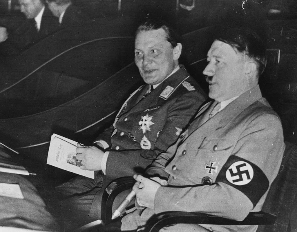 Goering i Hitler - jedni z najniebezpieczniejszych ludzi świata XX wieku