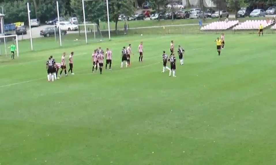 Cracovia (pasiaste stroje) okazała się lepsza od Gwarka