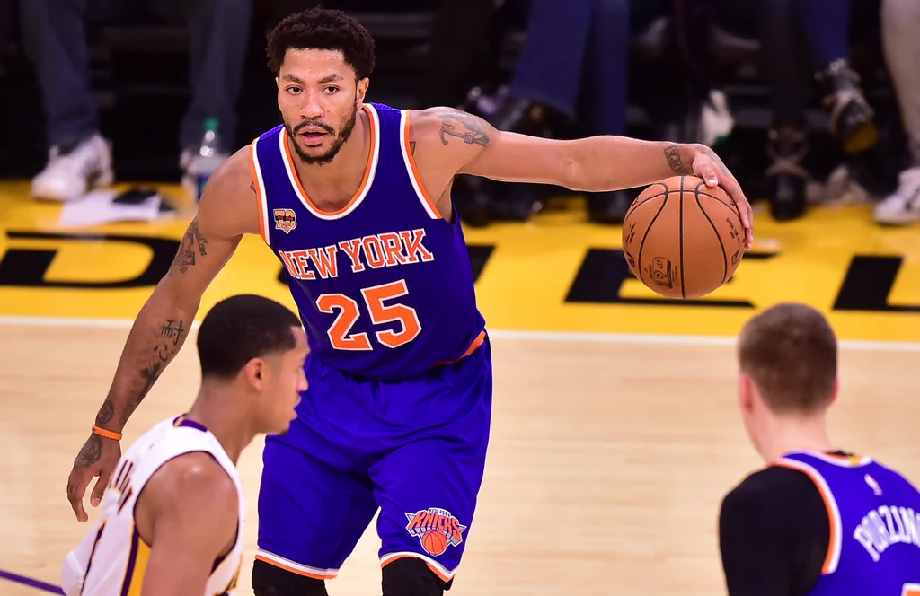 Derrick Rose (z piłką) Derrick Rose (z piłką)