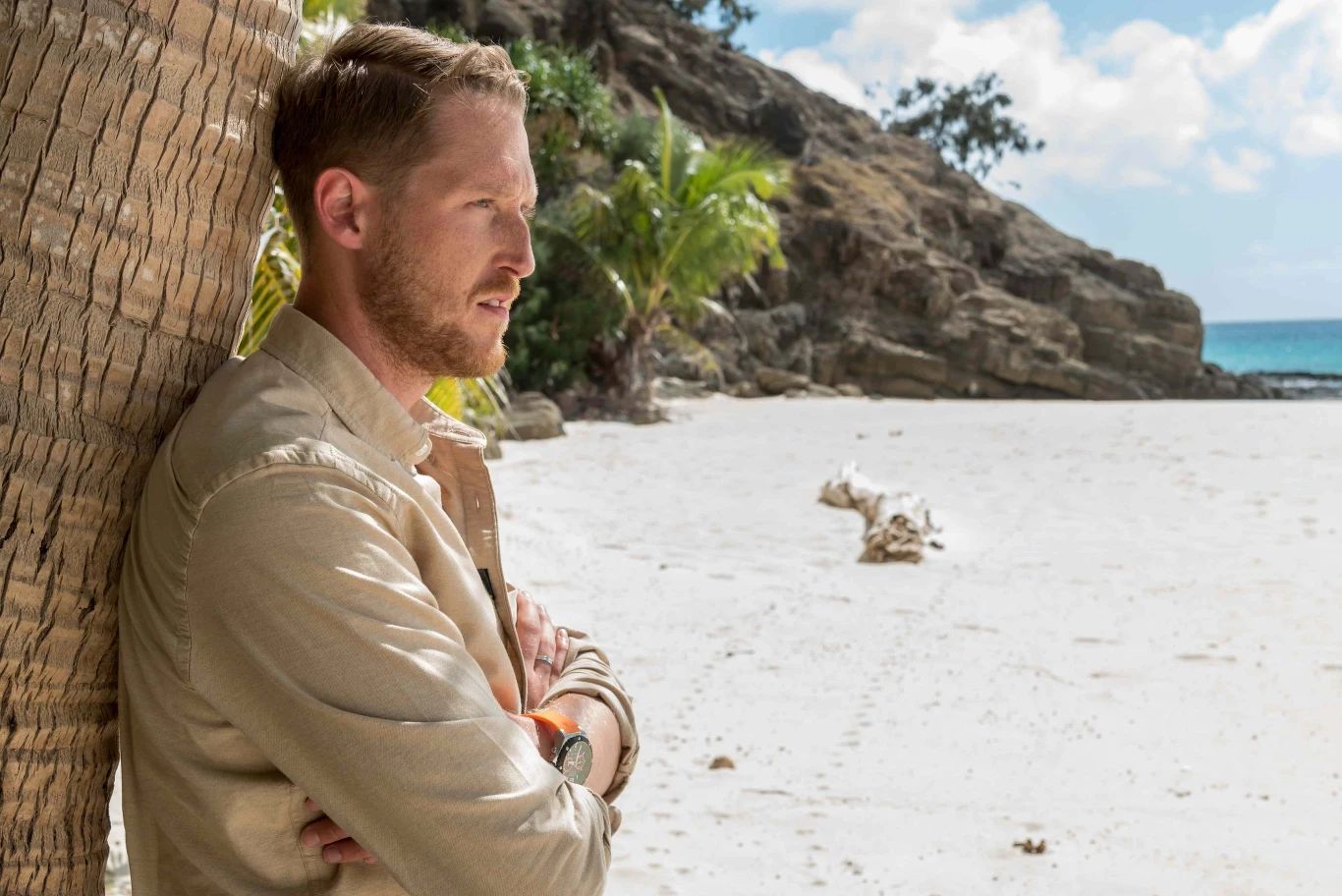 - Podziwiam ich za przesuwanie barier, bo bez tego przetrwanie jest niemożliwe! Każdy odcinek to dla nich zaskoczenie. Jedyna pewna rzecz na wyspie, to to że nic nie jest pewne. Wygra ten, kto przetrwa najdłużej, a aby przetrwać trzeba szybko się dostosowywać do sytuacji - uważa prowadzący "Wyspę przetrwania".