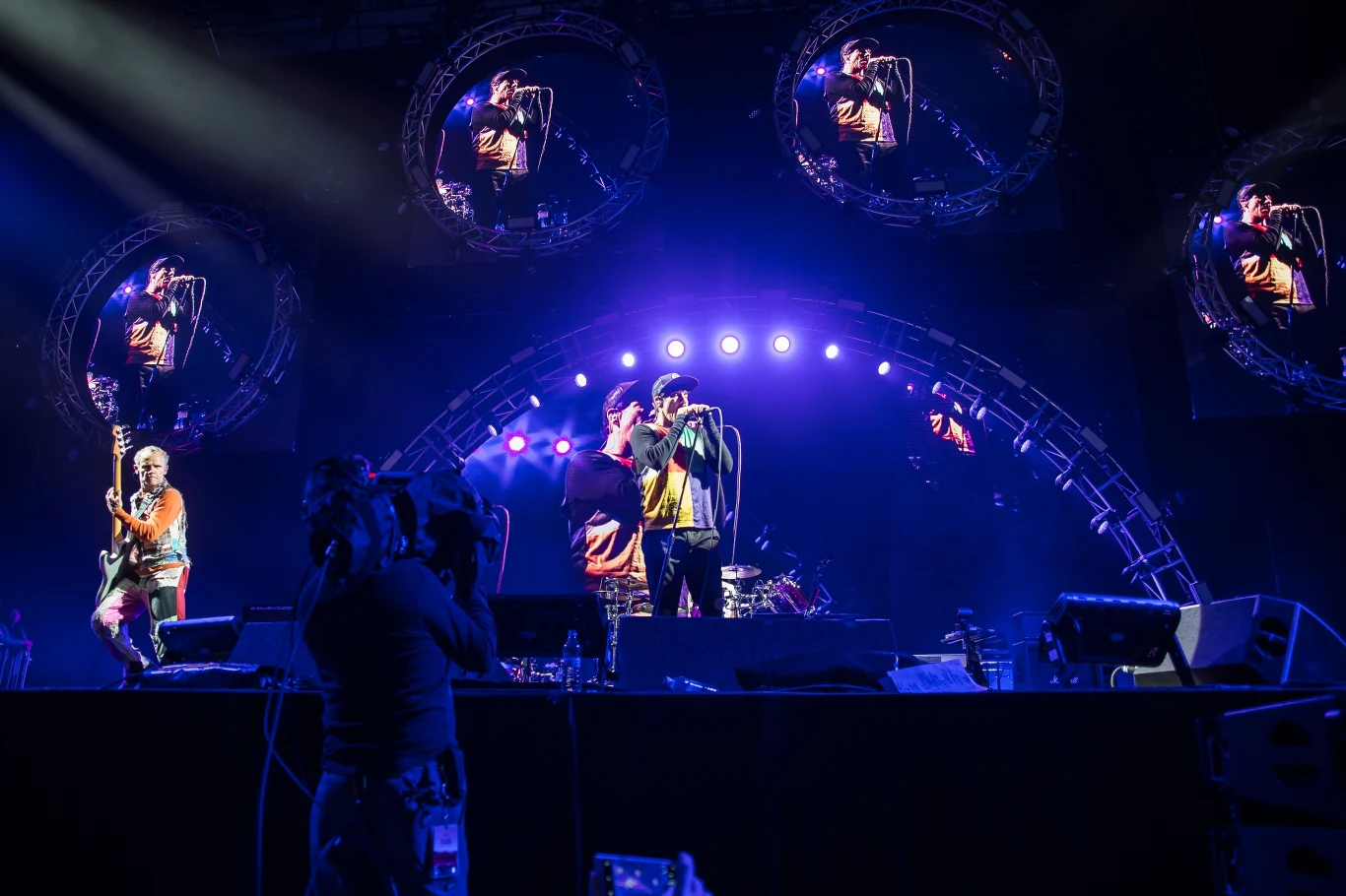 Red Hot Chili Peppers w akcji