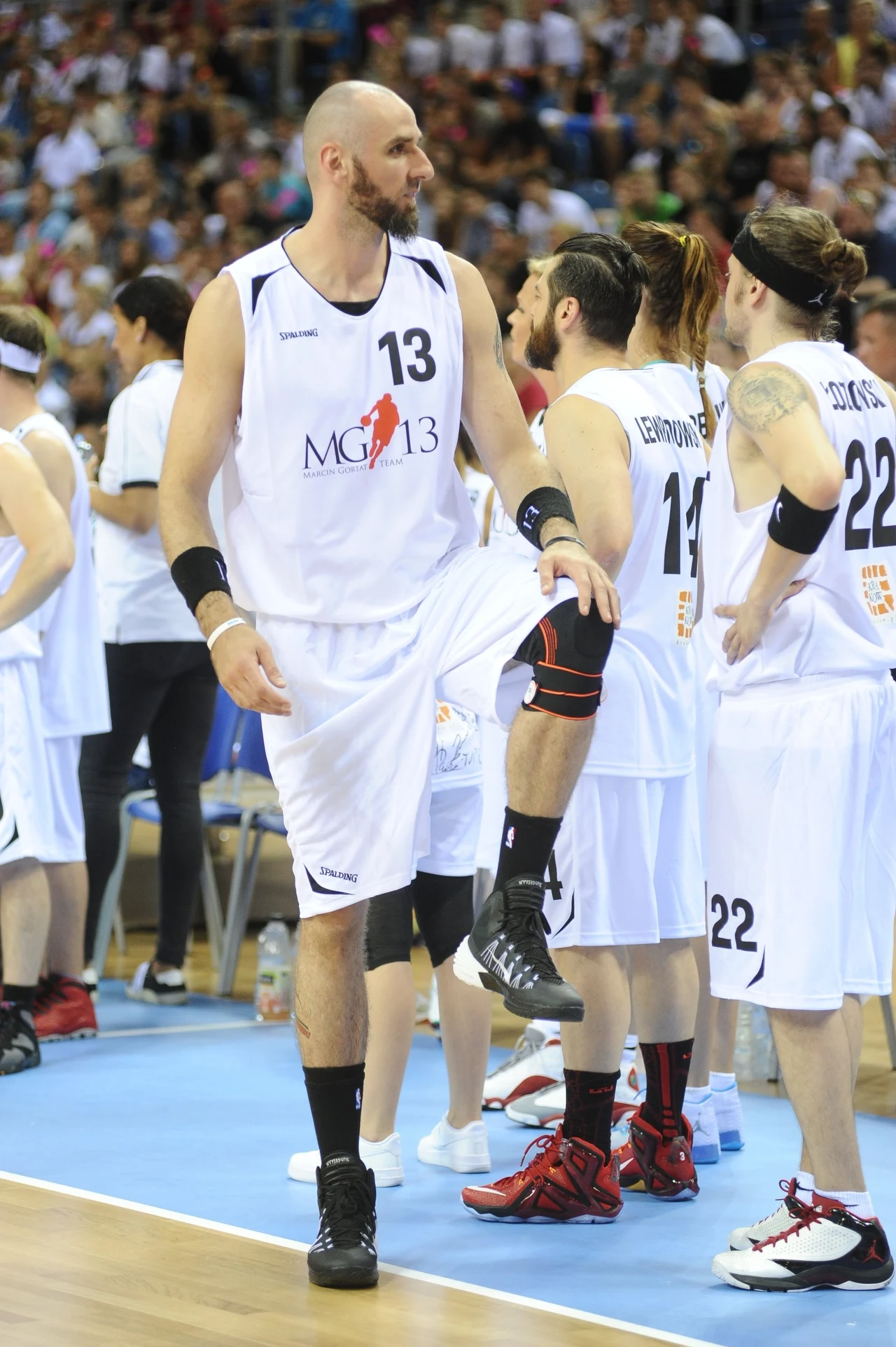 Gortat podczas meczu charytatywnego, którego jest organizatorem Gortat podczas meczu charytatywnego, którego jest organizatorem