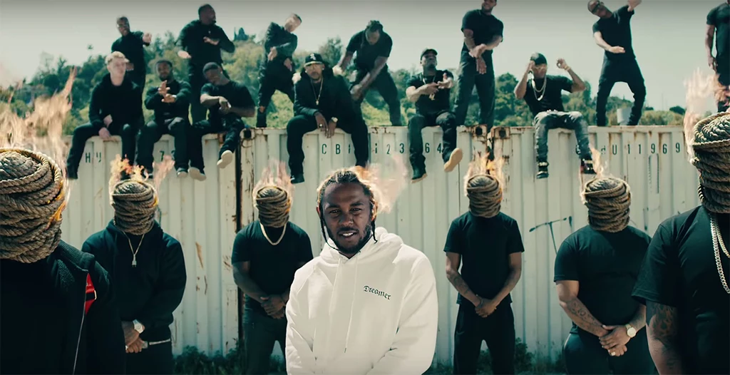 Kendrick Lamar (na zdjęciu w klipie z"HUMBLE.") zdobył osiem nominacji do MTV VMA