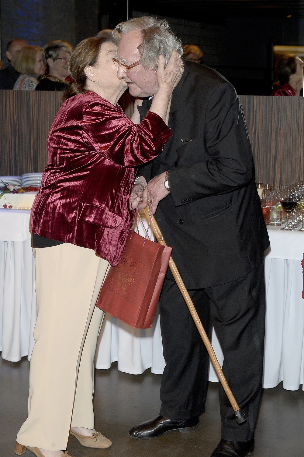 Para po rozwodzie pozostała w przyjaźni Para po rozwodzie pozostała w przyjaźni