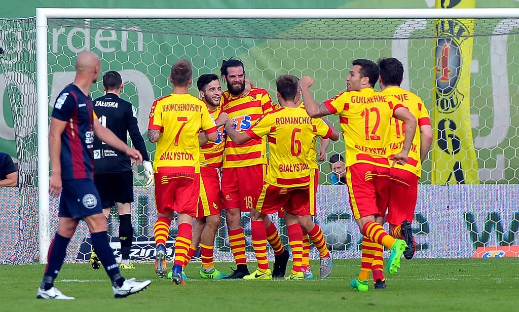 Jagiellonia jest liderem z kompletem dziewięciu punktów Jagiellonia jest liderem z kompletem dziewięciu punktów