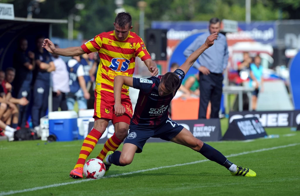 Jagiellonia jest liderem z kompletem dziewięciu punktów Jagiellonia jest liderem z kompletem dziewięciu punktów