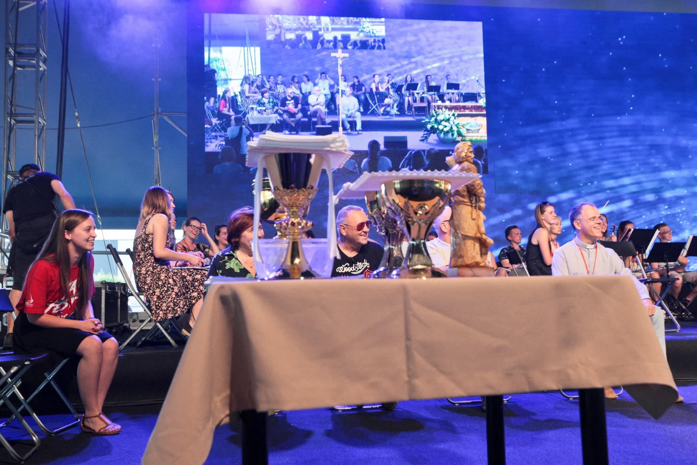 Od 1999 r. Przystankowi Woodstock towarzyszy Przystanek Jezus organizowany przez Katolickie Stowarzyszenie w Służbie Nowej Ewangelizacji Wspólnota św. Tymoteusza z Gubina. Od 1999 r. Przystankowi Woodstock towarzyszy Przystanek Jezus organizowany przez Katolickie Stowarzyszenie w Służbie Nowej Ewangelizacji Wspólnota św. Tymoteusza z Gubina.