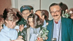 Pracownicze i szpitalne stołówki pękały w szwach, a aktorzy rozdawali tysiące autografów