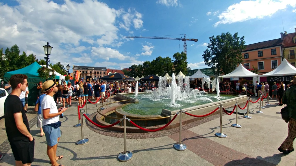 Fontanna tym razem była mniej gościnna dla festiwalowiczów...