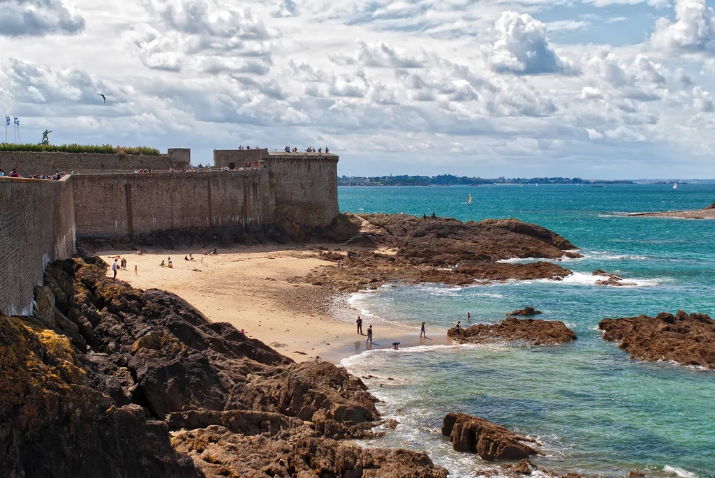 Saint-Malo to miejsca, które ma niezwykle bogatą historię