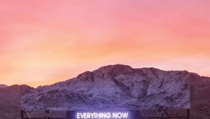 Recenzja Arcade Fire "Everything Now": Ogniu, tańcz ze mną