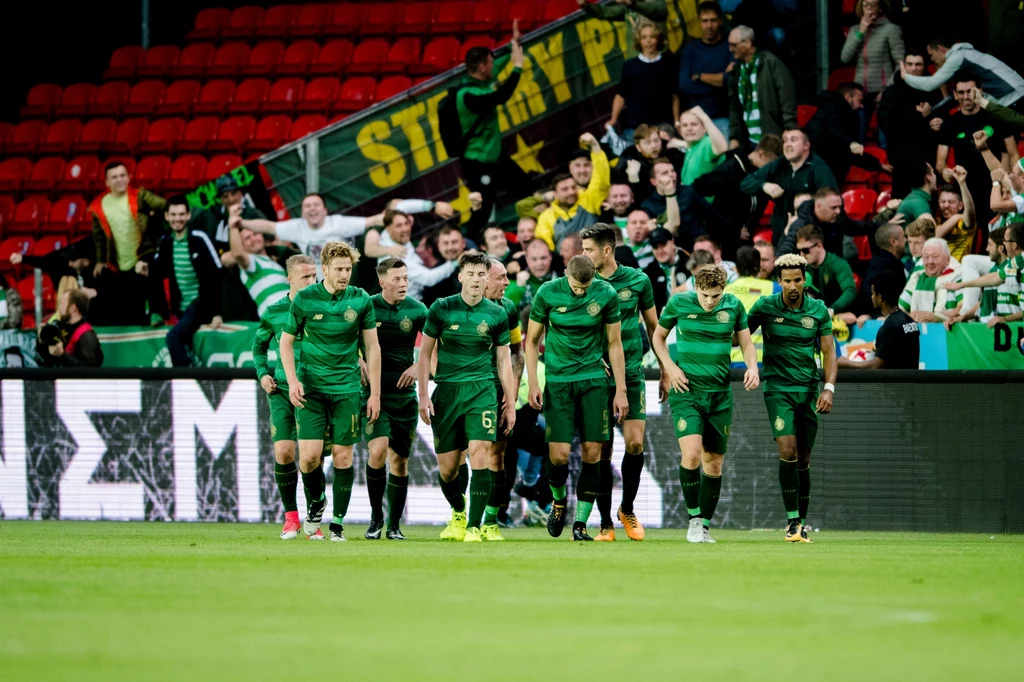 Radość zawodników Celticu po zdobyciu bramki, która pozwoliła Szkotom awansować do czwartej rundy eliminacji Ligi Mistrzów, kosztem Rosenborga Trondheim Radość zawodników Celticu po zdobyciu bramki, która pozwoliła Szkotom awansować do czwartej rundy eliminacji Ligi Mistrzów, kosztem Rosenborga Trondheim