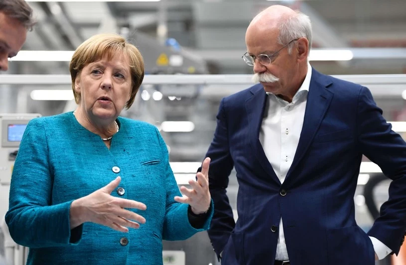 Angela Merkel i szef Daimlera Dieter Zetsche