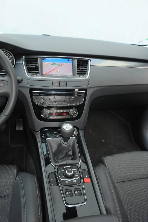 Peugeot 508 SW (2011-)