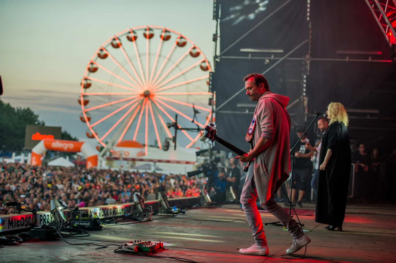 Zobacz zdjęcia z koncertu grupy Hey na Przystanku Woodstock 2017