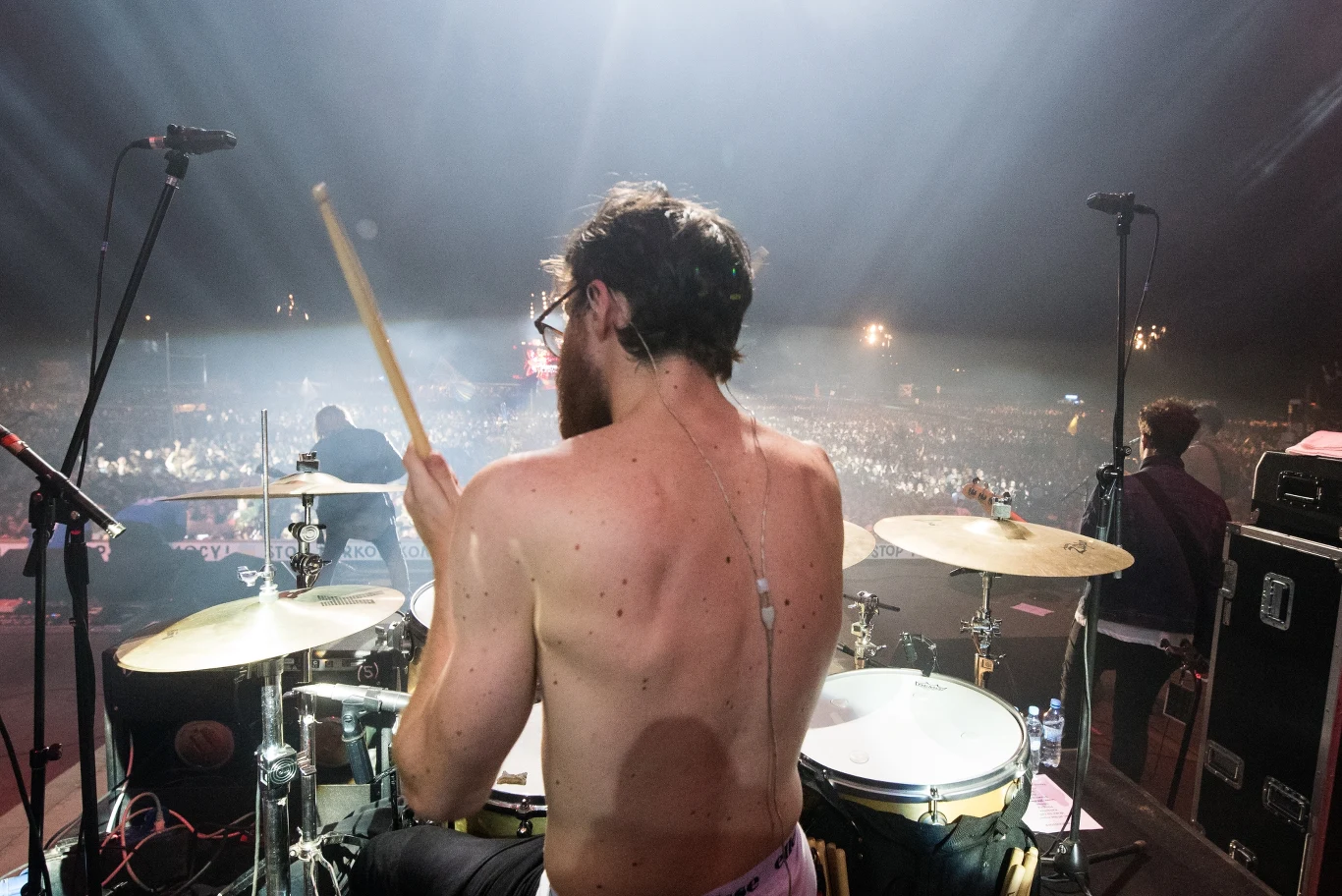 Zobacz zdjęcia z koncertu Nothing But Thieves na Przystanku Woodstock 2017 Zobacz zdjęcia z koncertu Nothing But Thieves na Przystanku Woodstock 2017