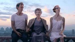Dominique Abel, Emmanuelle Riva i Fiona Gordon w filmie "Paryż na bosaka"
