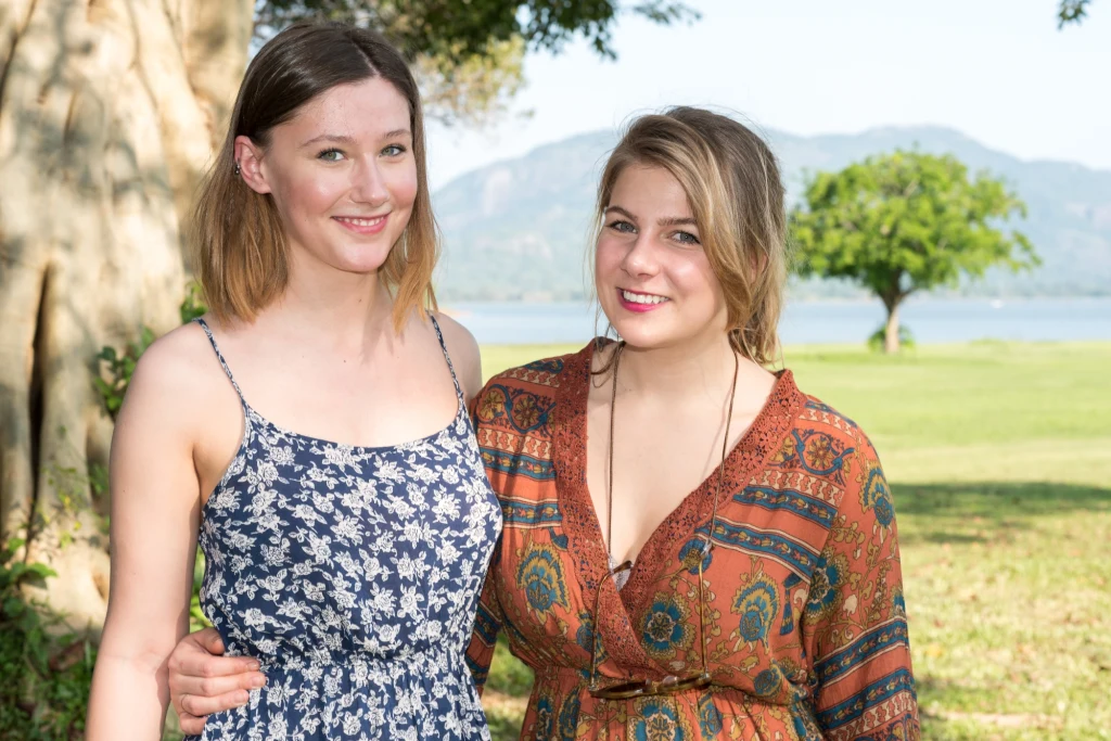 Marta Wierzbicka i Oliwia Cabaj w programie "Azja Express"