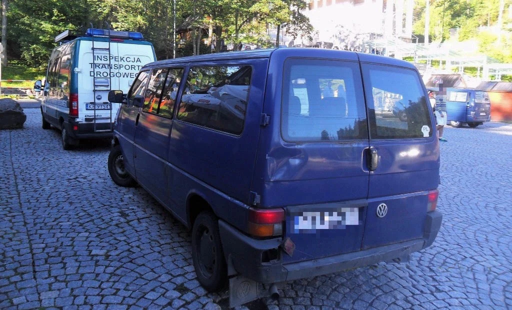 Jeden z zatrzymanych przez ITD busów