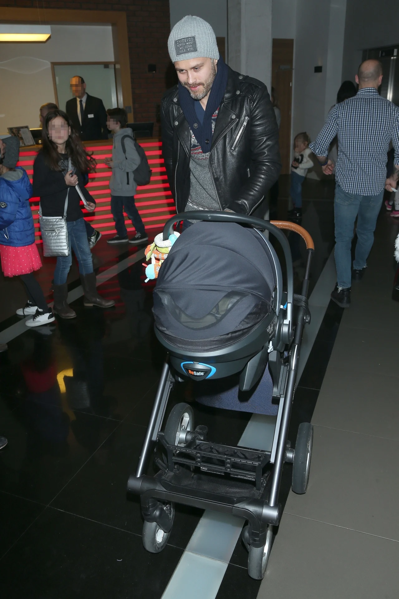 Aktor poświęca maluchowi każdą wolną chwilę Aktor poświęca maluchowi każdą wolną chwilę