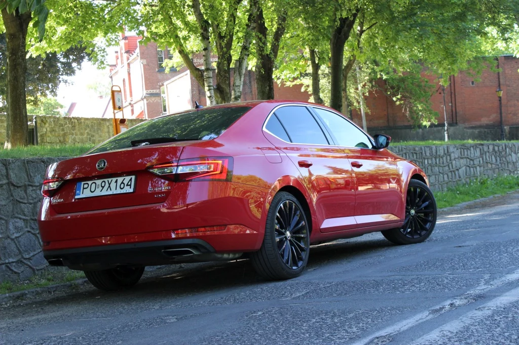 Skoda Superb 2.0 TSI Laurin&Klement 