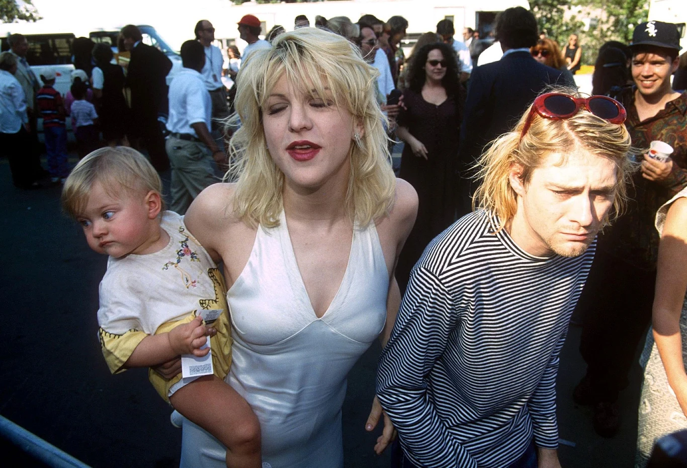 Frances Bean Cobain, córka Kurta Cobaina i Courtney Love, przyszła na świat w Los Angeles 18 sierpnia 1992 roku. Dziewczynka otrzymała imię na cześć gitarzystki Frances McKee ze szkockiej formacji The Vaselines, którą uwielbiał lider Nirvany. Drugie imię ojciec Frances nadał jej, gdyż w trakcie badań USG wyglądała jak fasolka. 