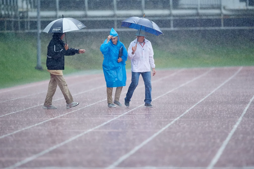 Z powodu silnego deszczu sędziowie przerwali na godzinę rozgrywanie konkurencji podczas 20. lekkoatletycznego mityngu Grand Prix Sopotu im. Janusza Sidły