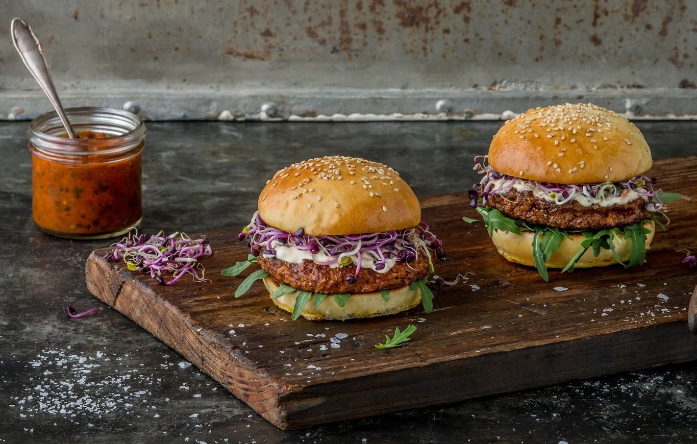 Czy burgery zrobione z mięsa larw owadów okażą się hitem? Czy burgery zrobione z mięsa larw owadów okażą się hitem?