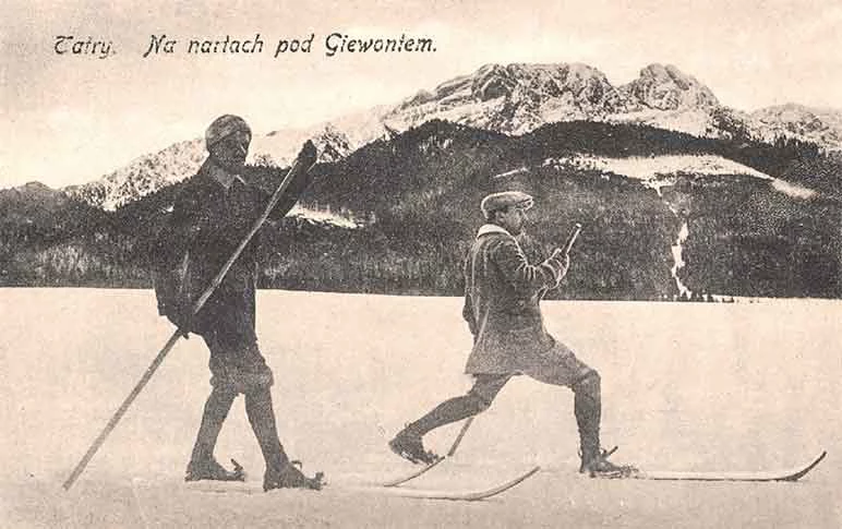 Tatry. Na nartach pod Giewontem, Wydawnictwo Sztuka, 1918 – z albumu „O tatrzańskich pocztówkach” wydanego nakładem Tatrzańskiego Parku Narodowego Tatry. Na nartach pod Giewontem, Wydawnictwo Sztuka, 1918 – z albumu „O tatrzańskich pocztówkach” wydanego nakładem Tatrzańskiego Parku Narodowego