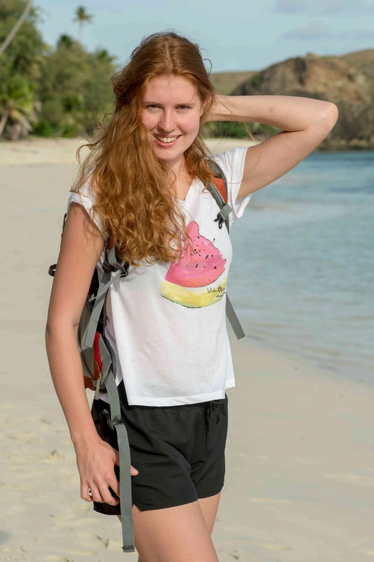 Anna Urbańska jest dietetykiem. Ma 21 lat i pochodzi z Wrocławia. Jej największą pasją jest pływanie. Od 6 roku życia trenuje je regularnie na poziomie wyczynowym. Jest ratownikiem WOPR, a swoją miłość do pływania przekazuje ucząc najmłodszych. Zimą uprawia turystykę górską oraz narciarstwo zjazdowe i biegowe. Już jako 11- latka marzyła by wziąć udział w programie.