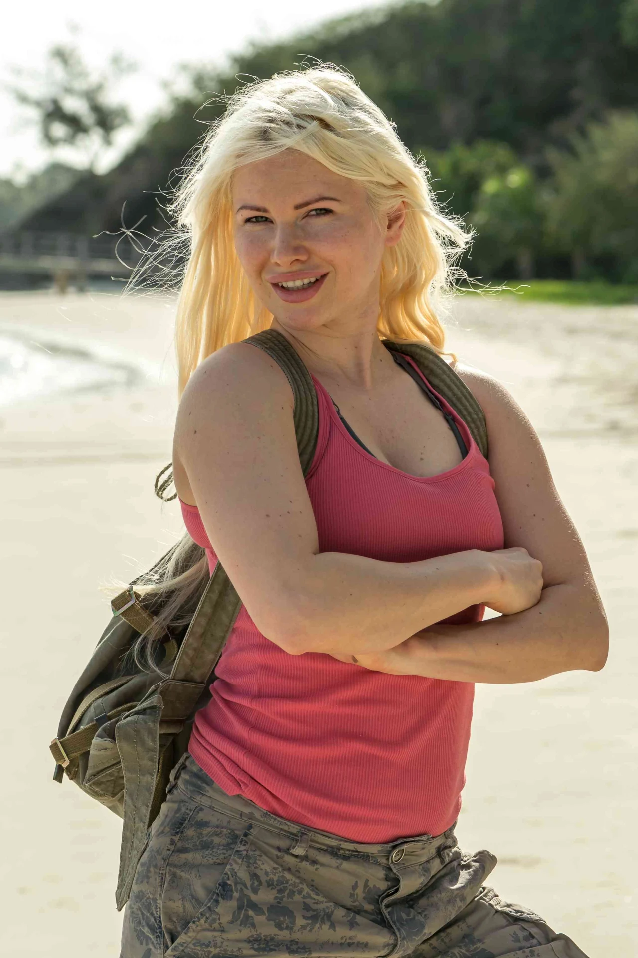 Ewa Orzechowska ma 30 lat i mieszka w Elblągu. Jest zawodniczką bikini fitness. Sport jest dla niej bardzo ważny. Trenuje pięć razy w tygodniu dwa razy dziennie. Najczęściej ćwiczy na siłowni, biega i pływa.