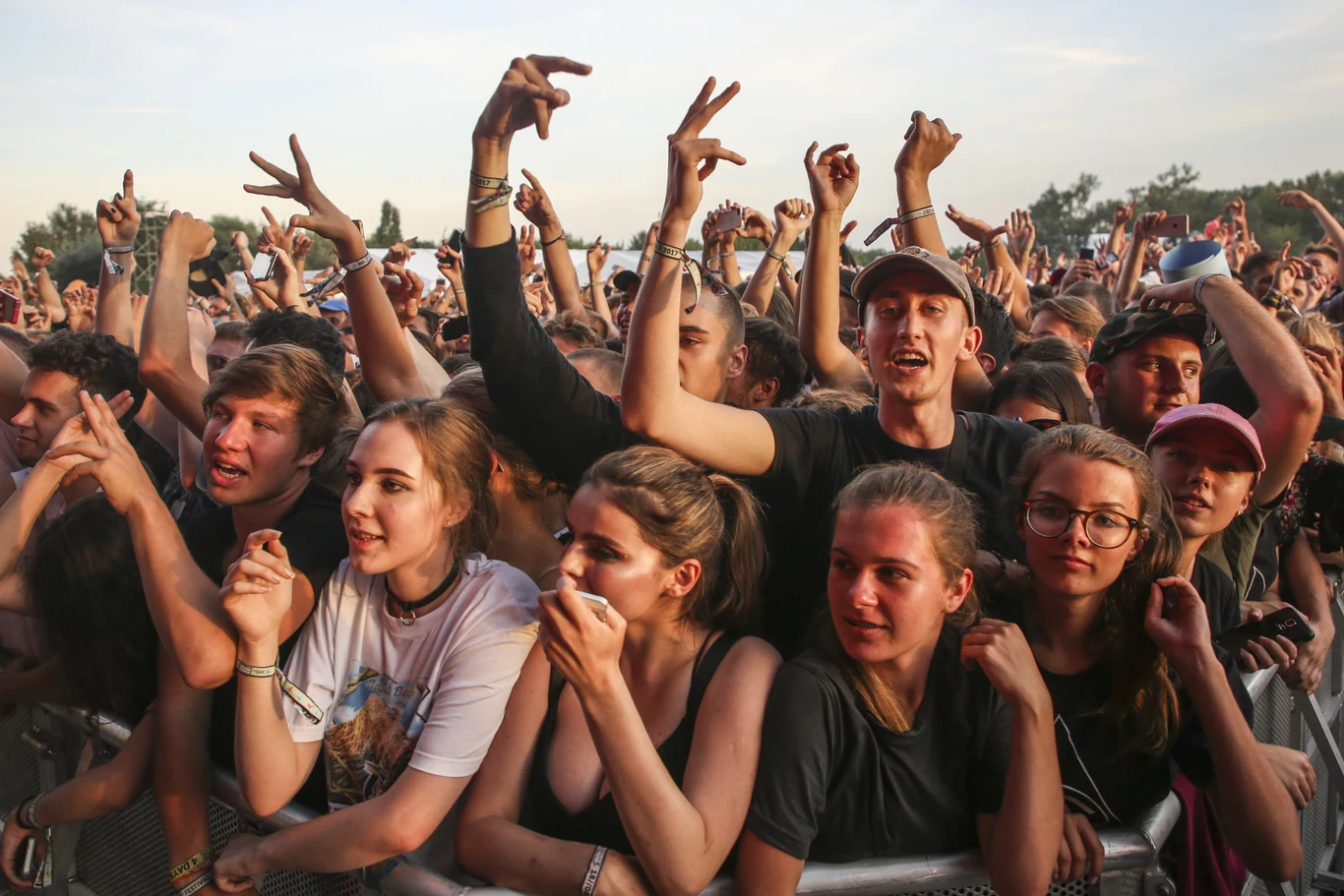 Publicznosć na koncercie Travisa Scotta na Kraków Live Festival 2017