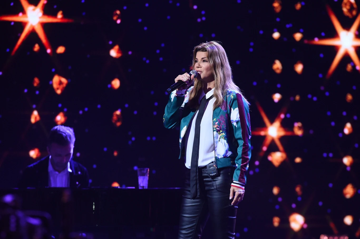 W piątek, 18 sierpnia, ruszył trzydniowy Sopot Top of Top Festival. Na zdjęciu Edyta Górniak, która jako jedyna artystka wykonała covery utworów. Zaśpiewała "Wicked Game" Chrisa Isaaka i "Without You" grupy Badfinger.