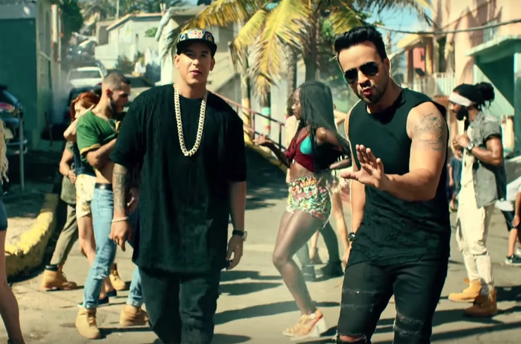 Luis Fonsi i Daddy Yankee w teledysku "Despacito" Luis Fonsi i Daddy Yankee w teledysku "Despacito"