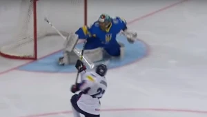 Po tym strzale Jin Hui Ahna z Korei Eduard Zacharczenko nie miał szans, ale jest podejrzewany o próbę sprzedania meczu.