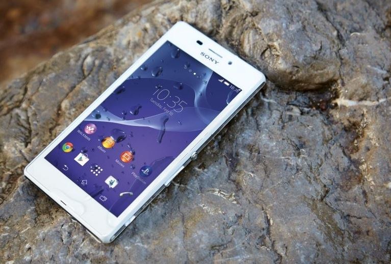 Sony Xperia M4 Aqua to jedno z urządzeń, których wodoodporność podważają użytkownicy