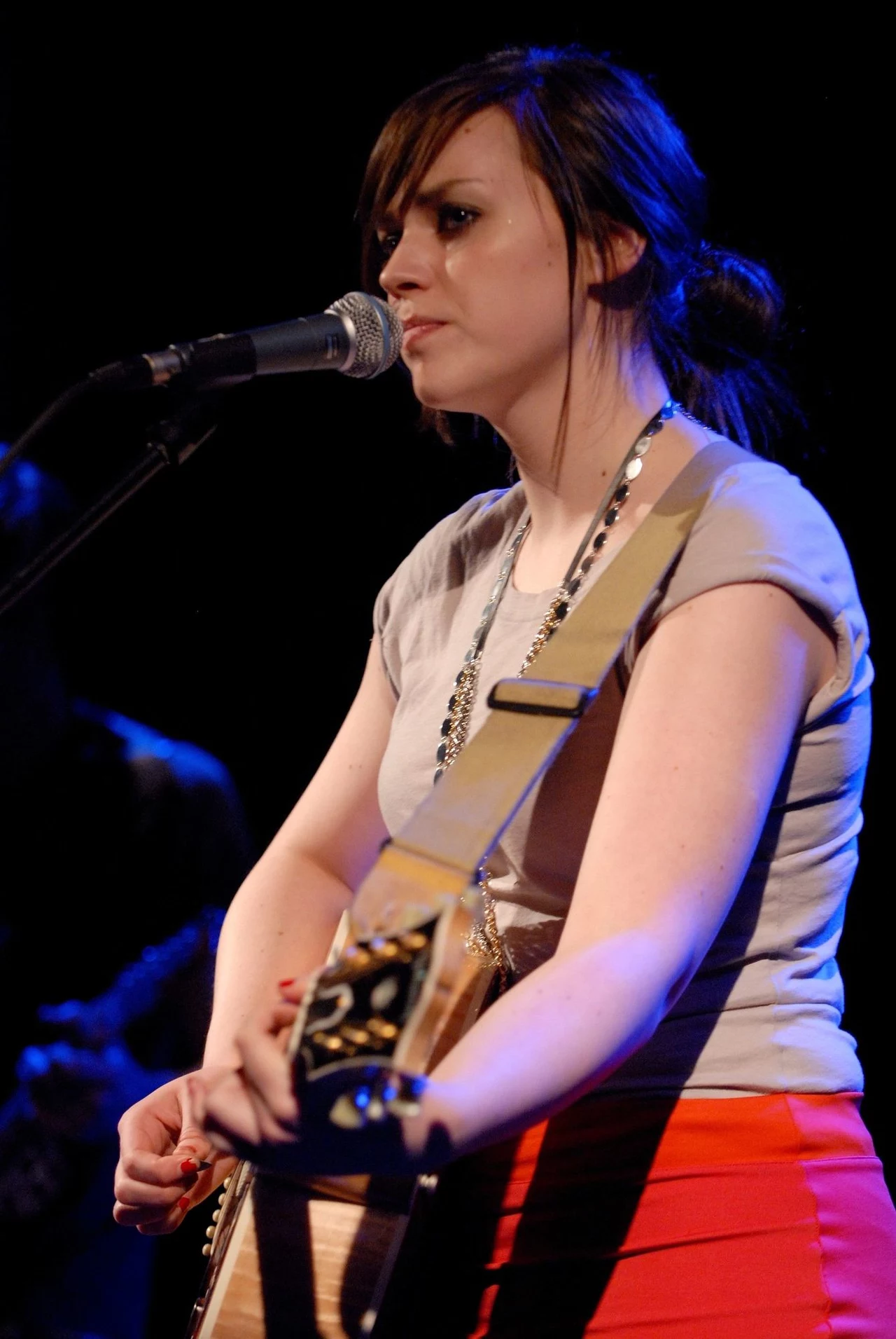 Amy Macdonald to szkocka wokalistka, autorka tekstów i gitarzystka. 25 sierpnia gwiazda obchodzi 30. urodziny. Amy Macdonald to szkocka wokalistka, autorka tekstów i gitarzystka. 25 sierpnia gwiazda obchodzi 30. urodziny.