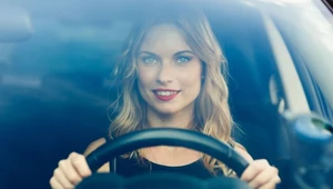 Kobiety za kierownicą: Fakty i mity