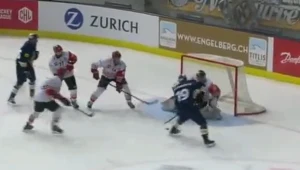 Jerome Flaake strzela na 5-2.